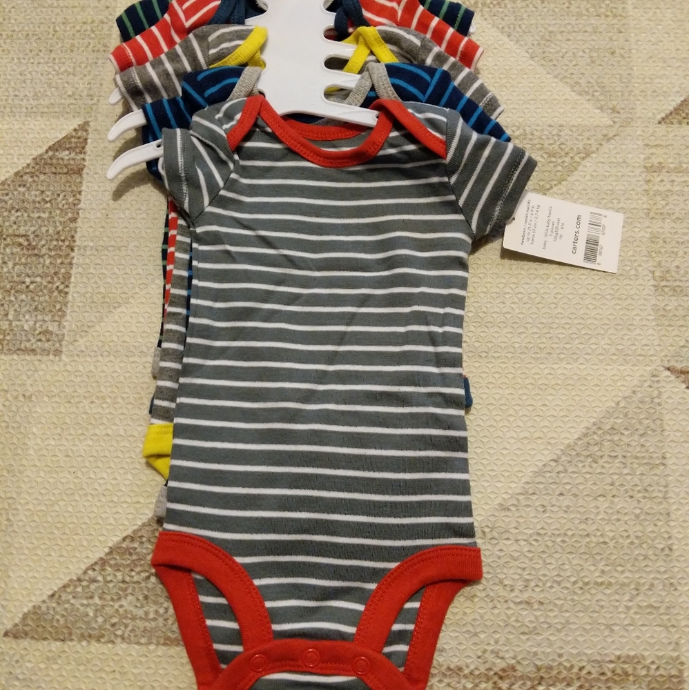 Carter's Onsie bundle 4 pack Brand NEW NWT Newborn